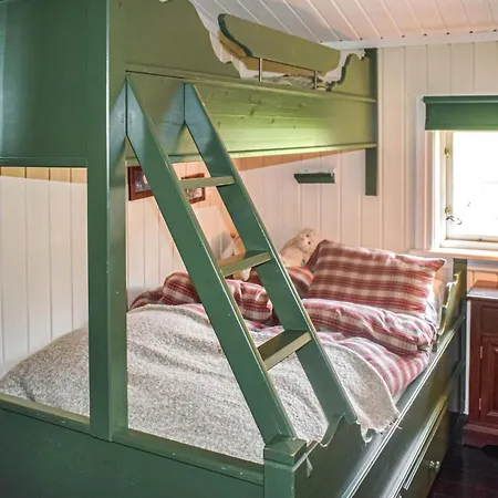 4 Bedroom In